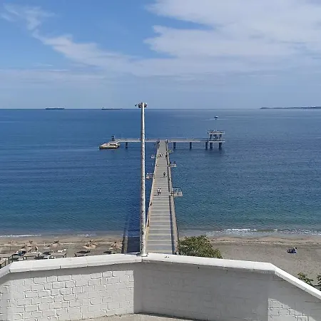 Apartment Lazur 13 *